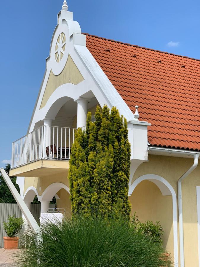Lilium Villa Hévíz Exterior foto